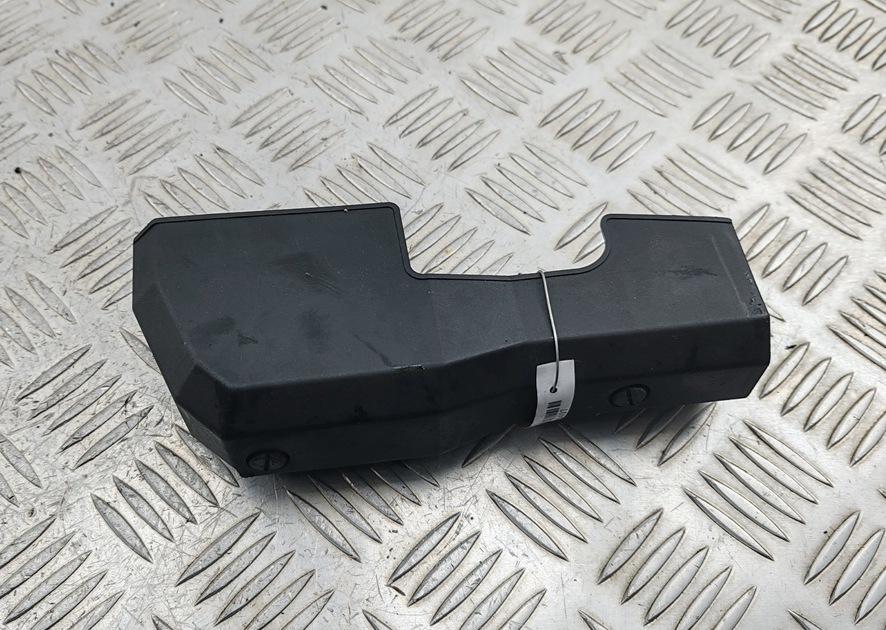 Накладка декоративная на двигатель