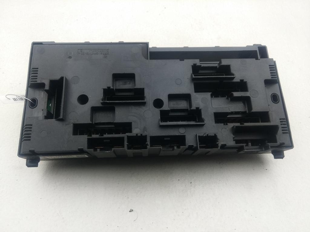 Блок предохранителей