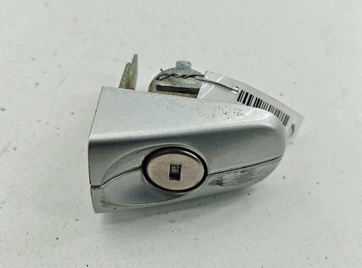 Личинка замка
