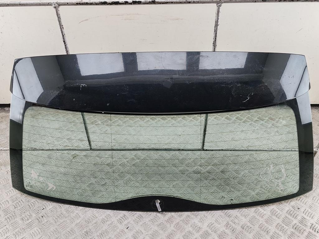Стекло заднее