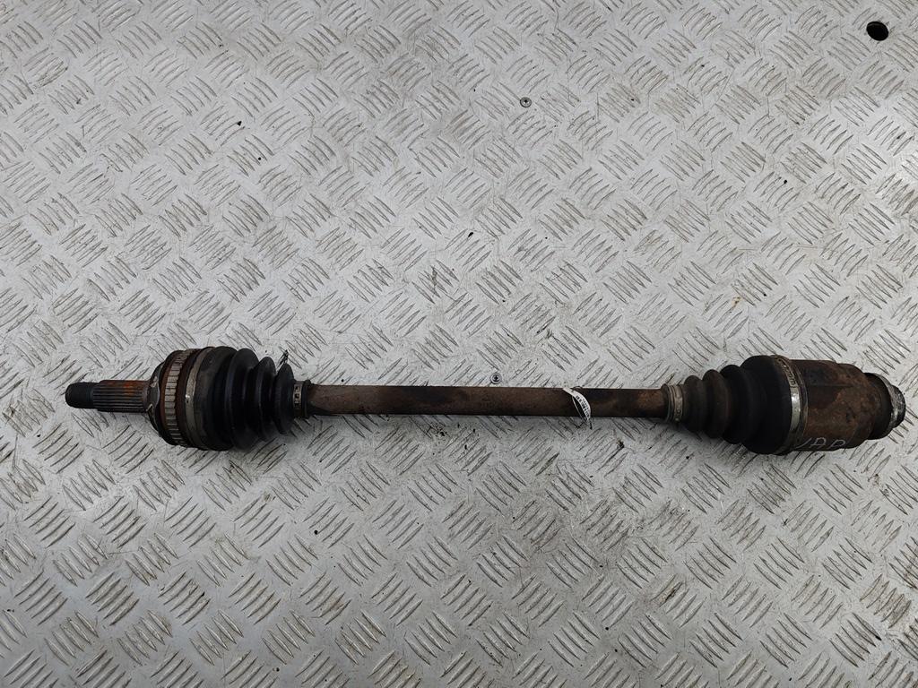 Полуось задняя