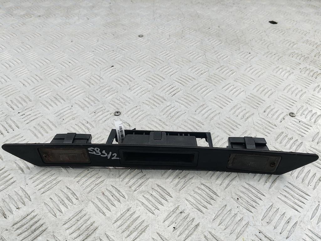 Накладка подсветки номера
