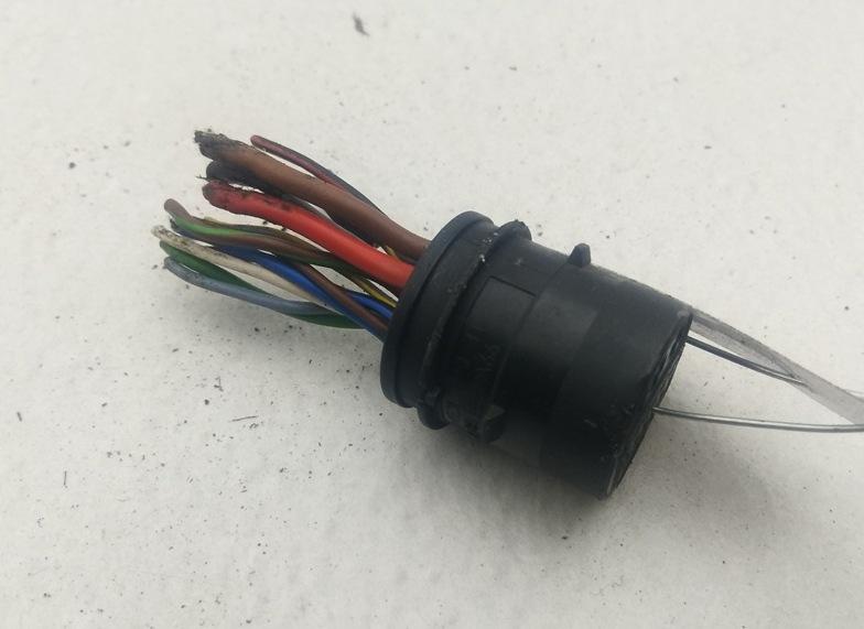 Разъем (фишка) проводки