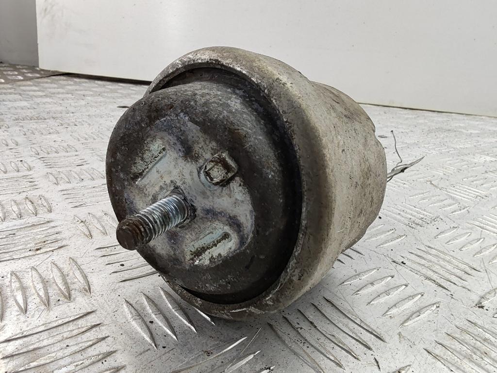 Подушка крепления двигателя