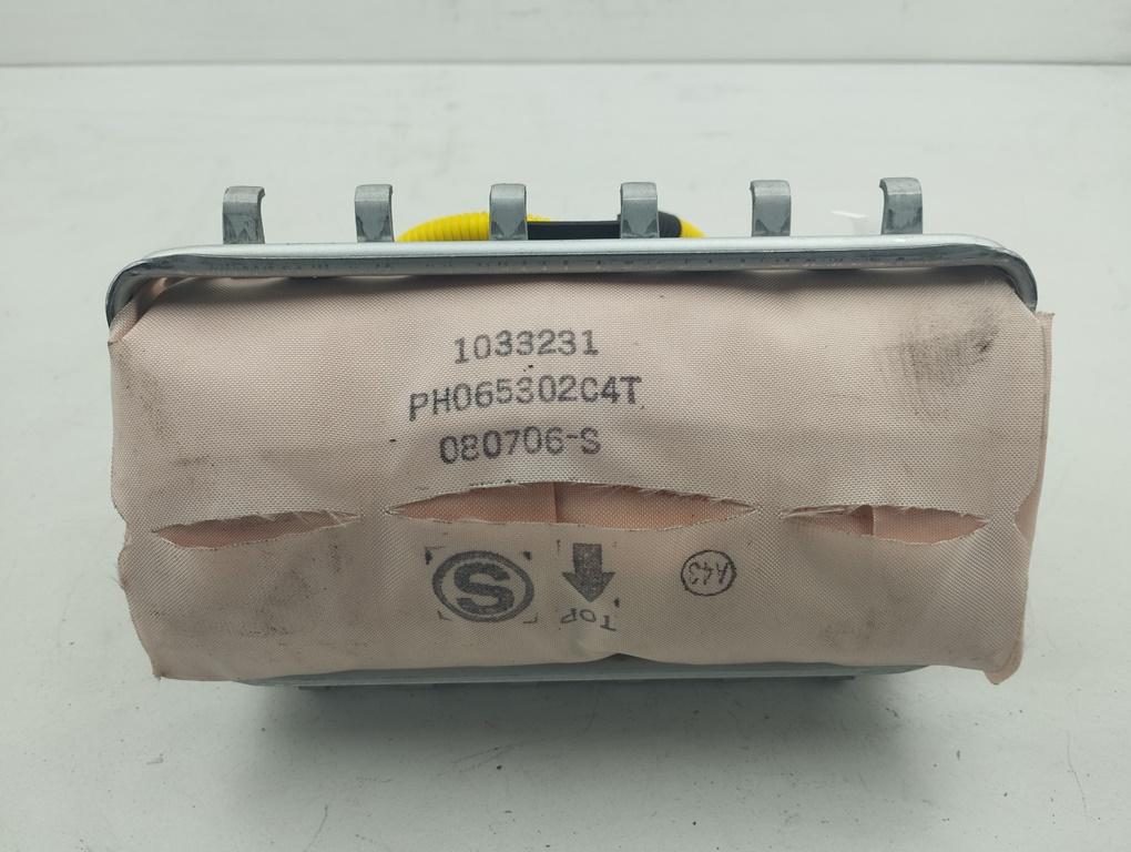 Подушка безопасности (Airbag) пассажира