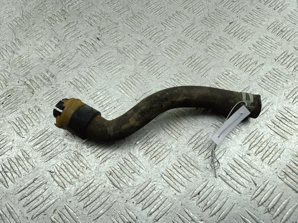 Патрубок отопителя (печки)
