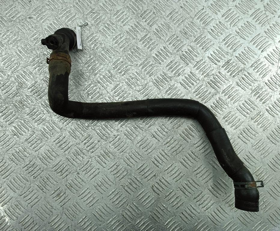 Патрубок радиатора
