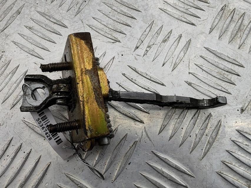 Ограничитель открывания двери передней