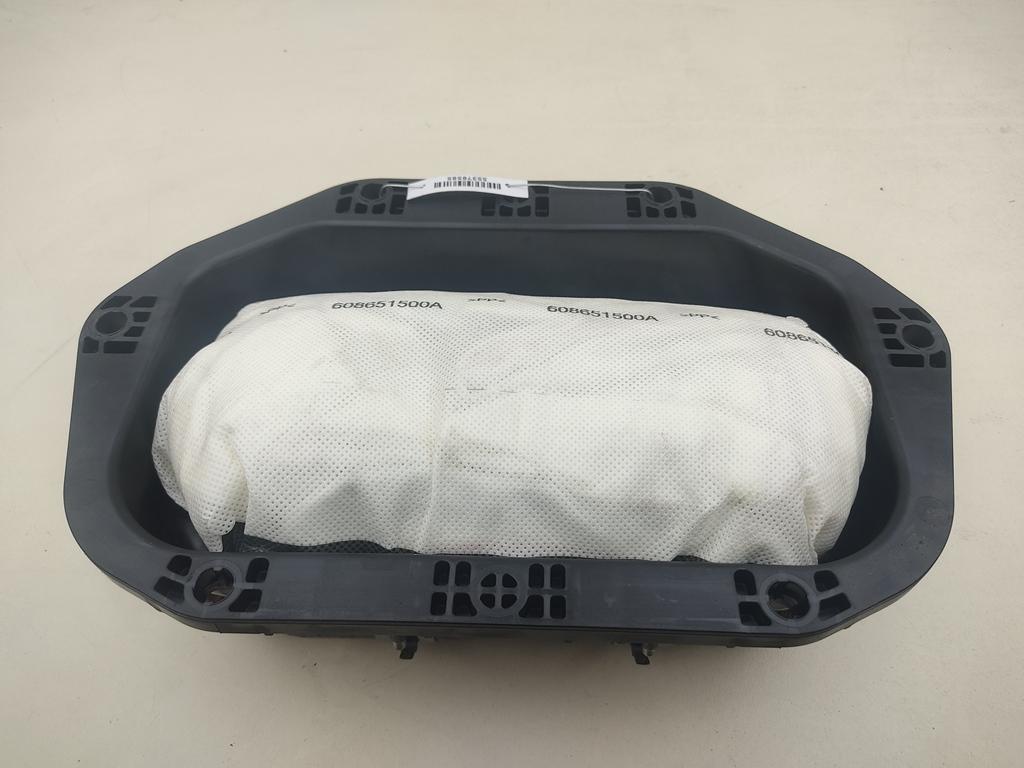 Подушка безопасности (Airbag) пассажира