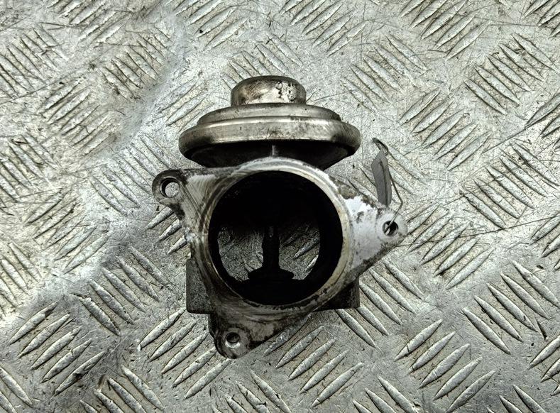 Клапан EGR (рециркуляции выхлопных газов)