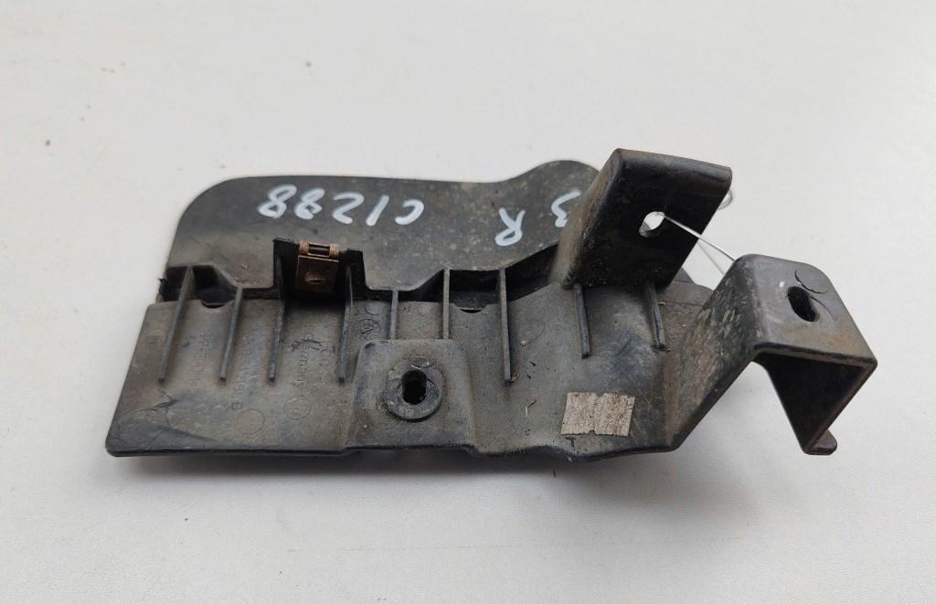 Брызговик задний правый