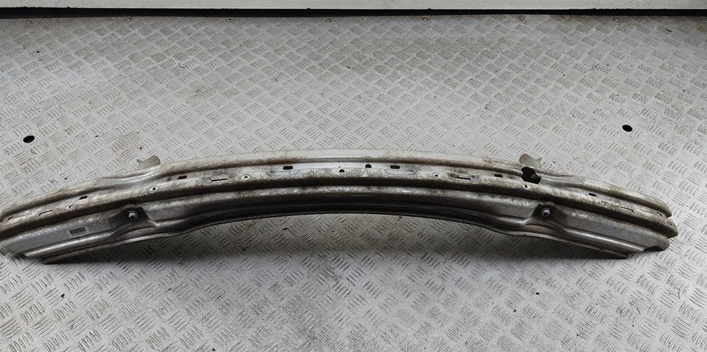 Усилитель бампера переднего