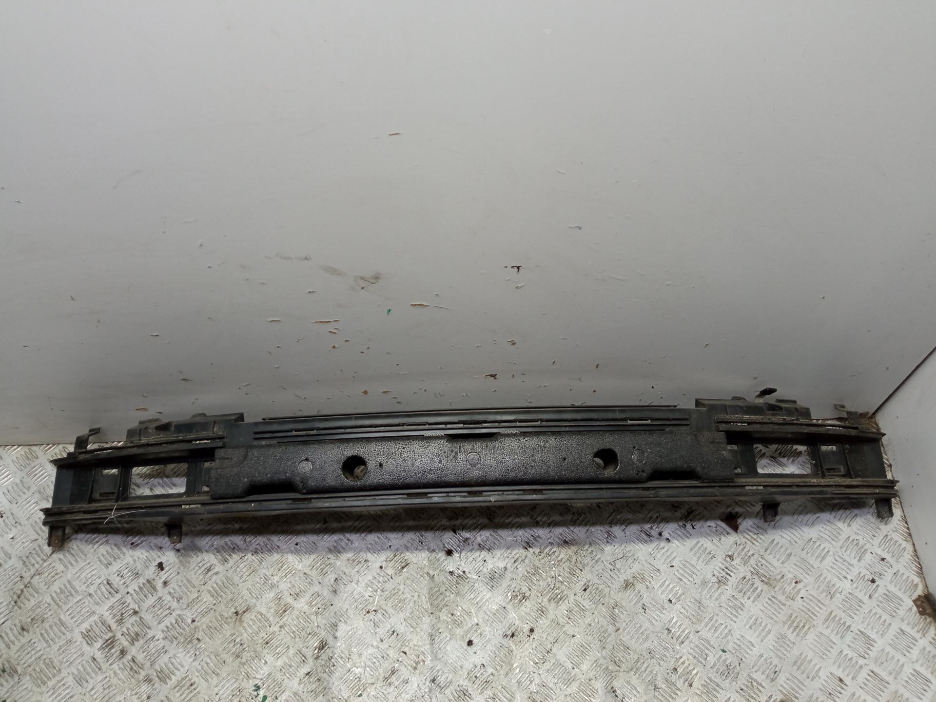 Наполнитель переднего бампера
