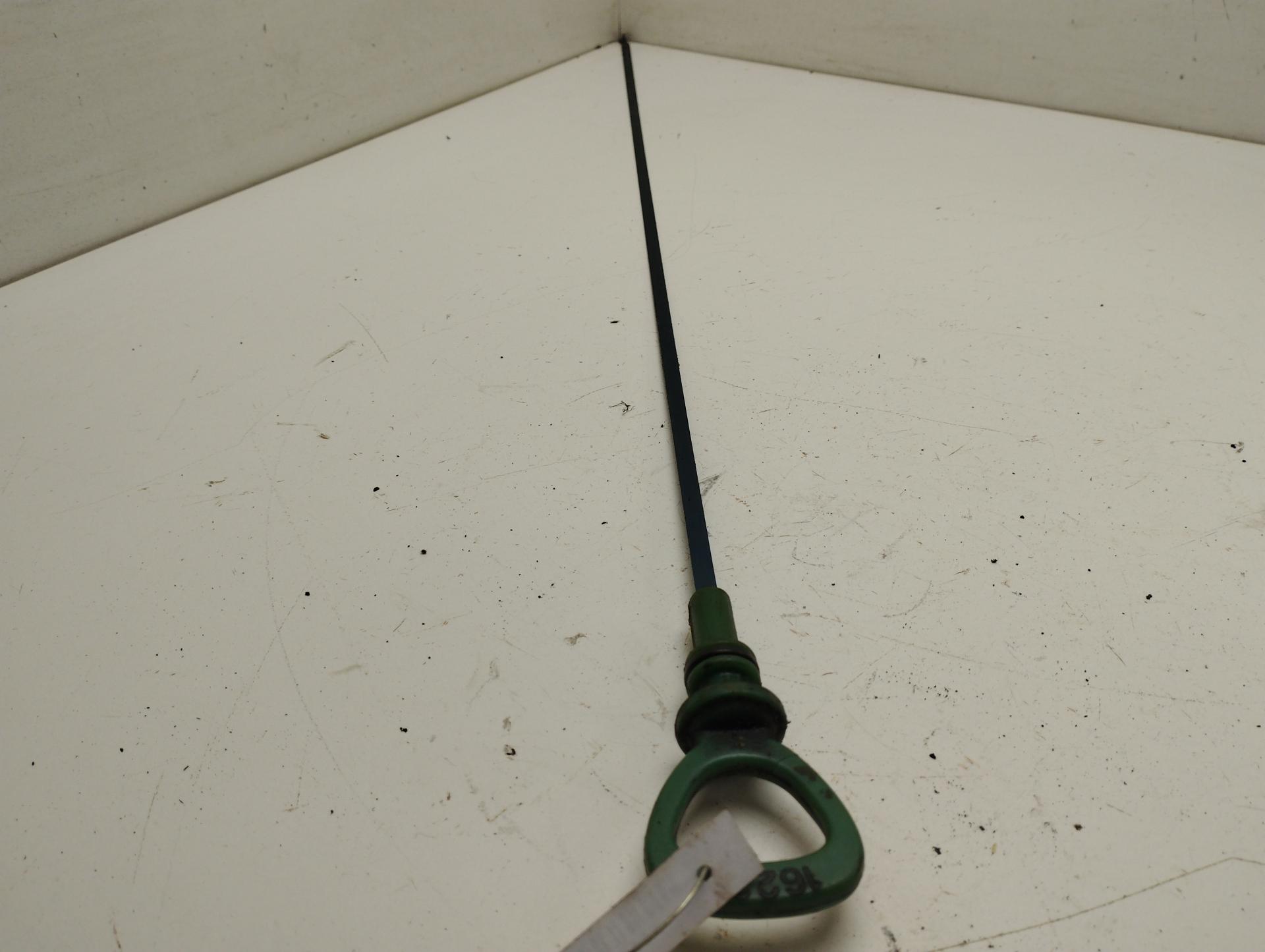 Щуп масляный двигателя
