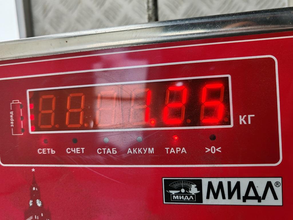 Петля двери