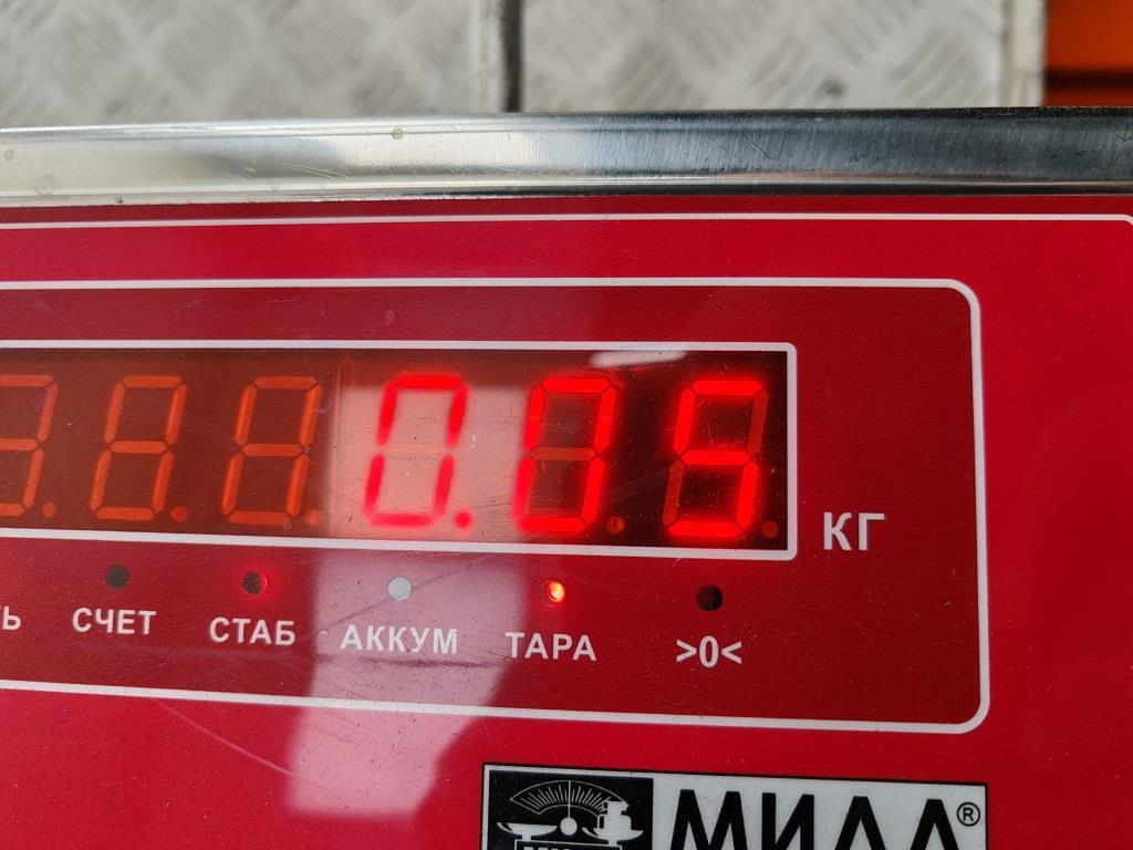 Крышка фары левой