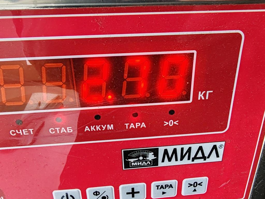 Стекло двери передней левой