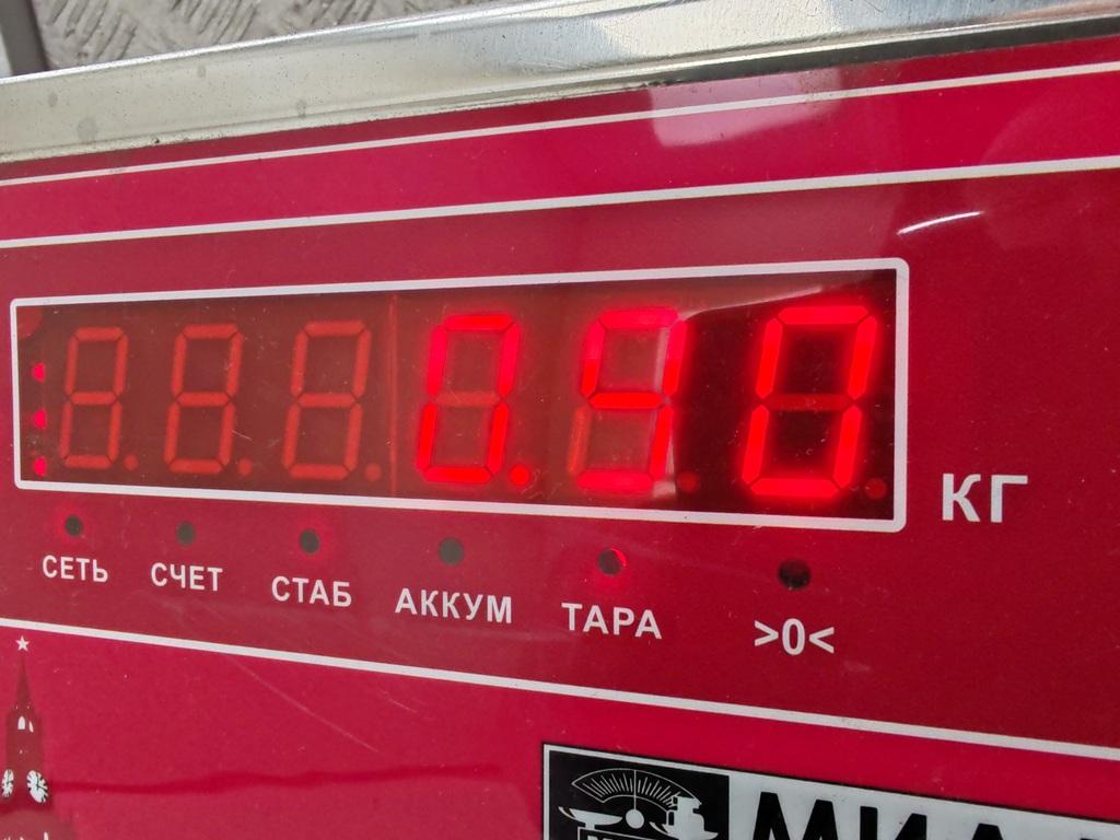 Петля двери