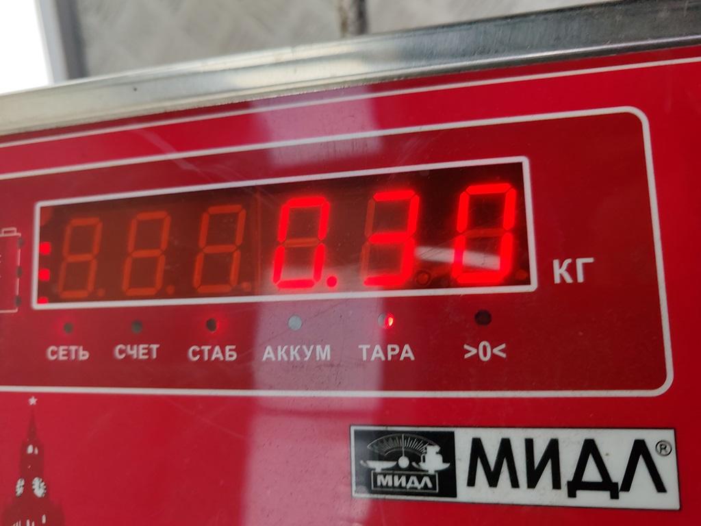 Петля двери