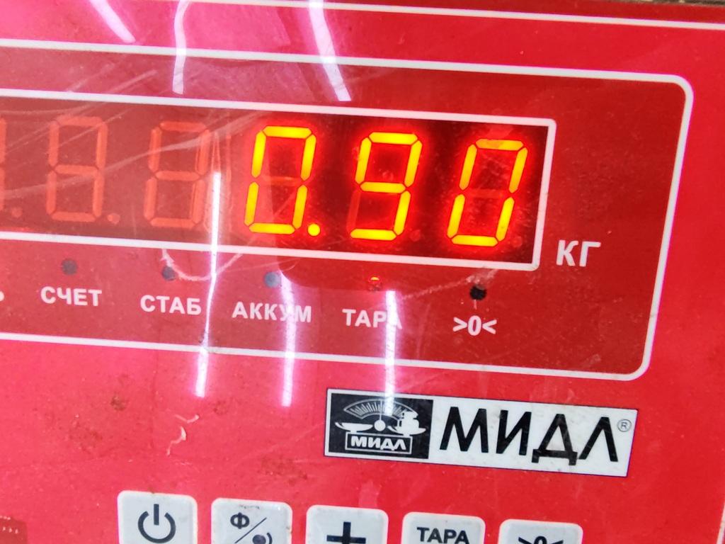 Петля двери