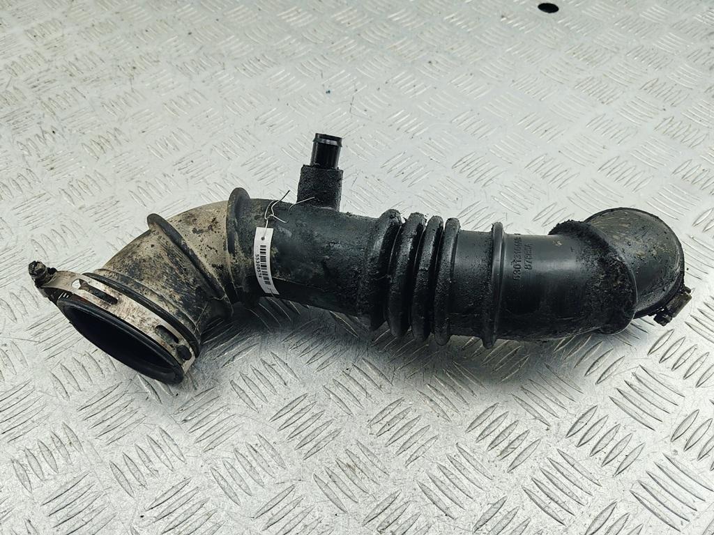 Патрубок воздушного фильтра