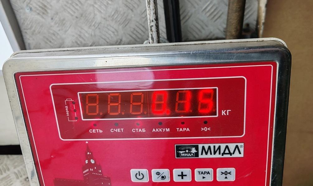 Накладка стекла заднего правого