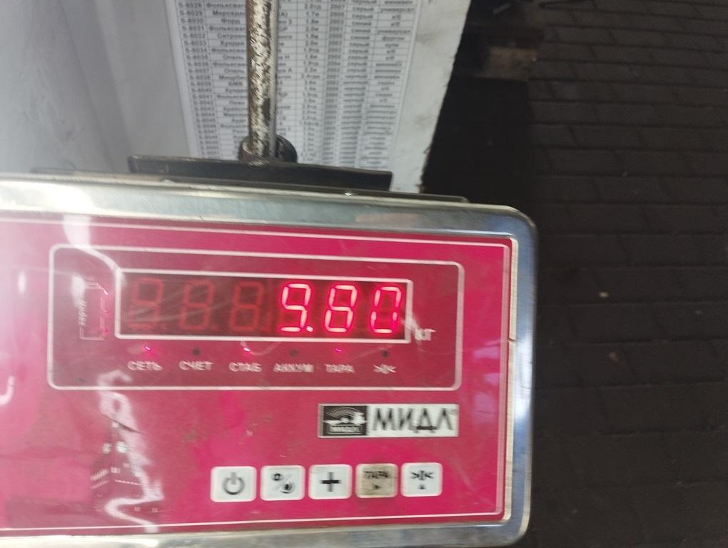 Амортизатор передний правый