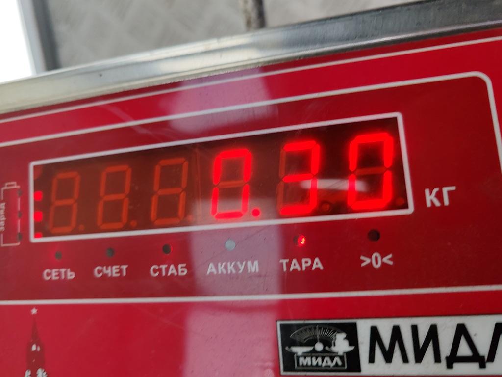 Петля двери