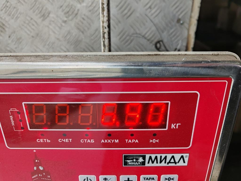 Стекло заднее
