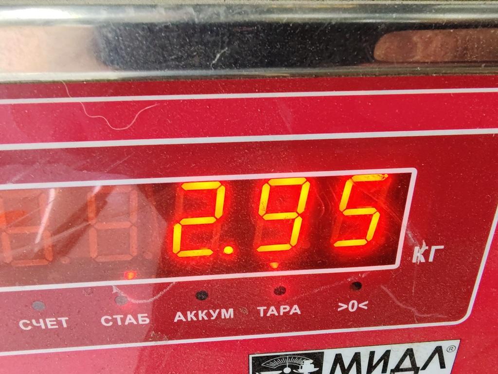Стекло двери передней левой