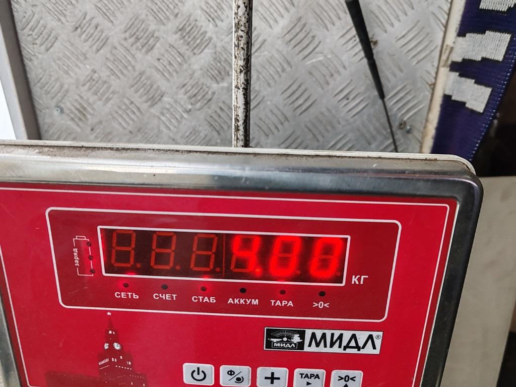 Шторка багажника