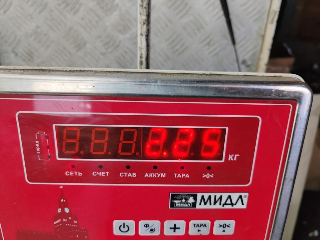 Обшивка двери передней левой